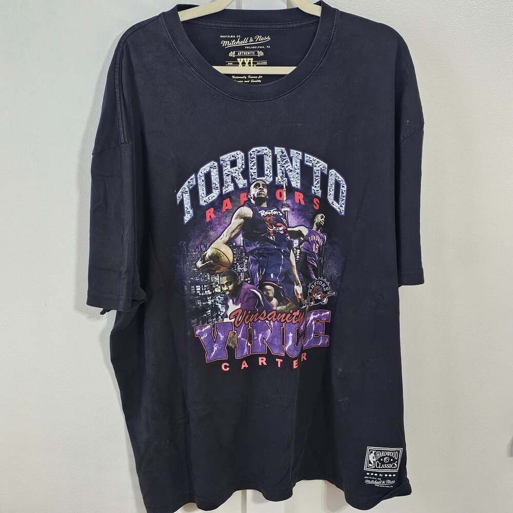 Mitchell & Ness Vince Carter Vinsanity Toronto Raptors Graphic Tee XXL